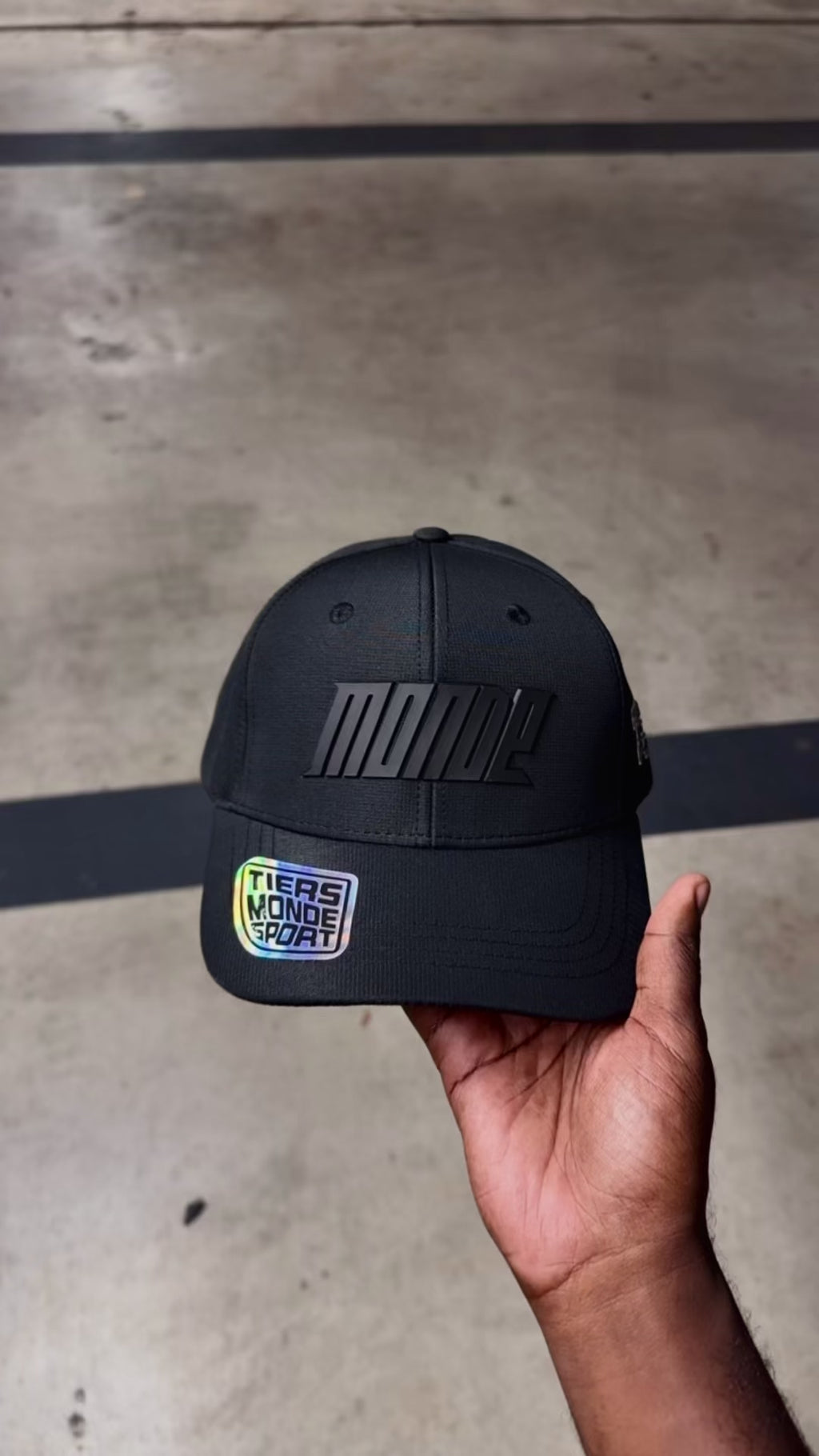 CASQUETTE « MONDE » NOIRE